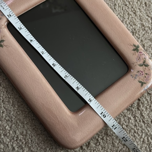 Floral Pink Picture Frame with cracked texture - Picture 5 of 5